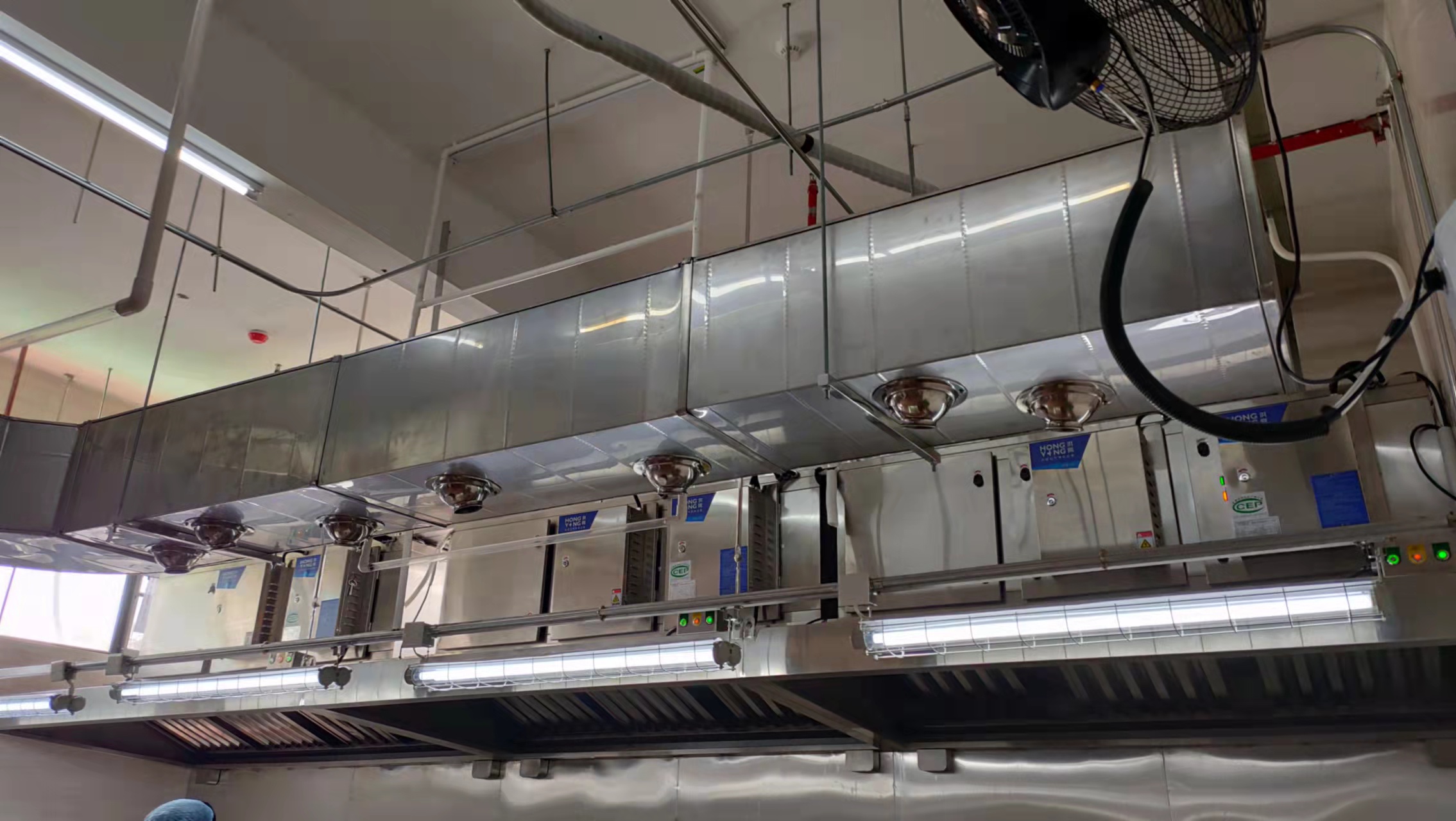 深圳市某大廈餐飲油煙解決方案